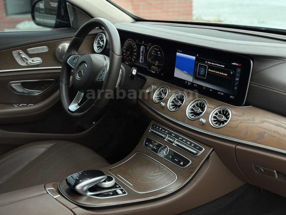 2018 MODEL HATASIZ MERCEDES E220d 4MATİC EXCLUSİVE COMMAND EKRAN