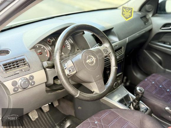 NOBLEDEN OPEL ASTRA 1.3 CDTI