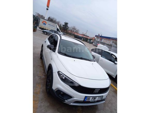 Sahibinden Fiat Egea Cross 1.4 Fire Street 2024 Model  72.000 km Beyaz