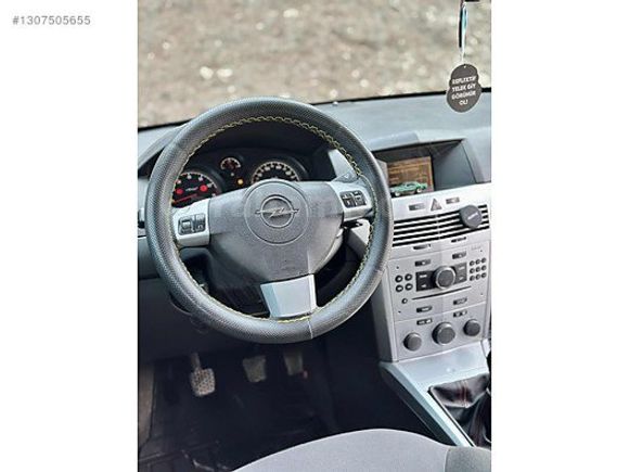 AD AUTO'DAN 2011 MODEL OPEL ASTRA ÖZEL GS PLAKALI