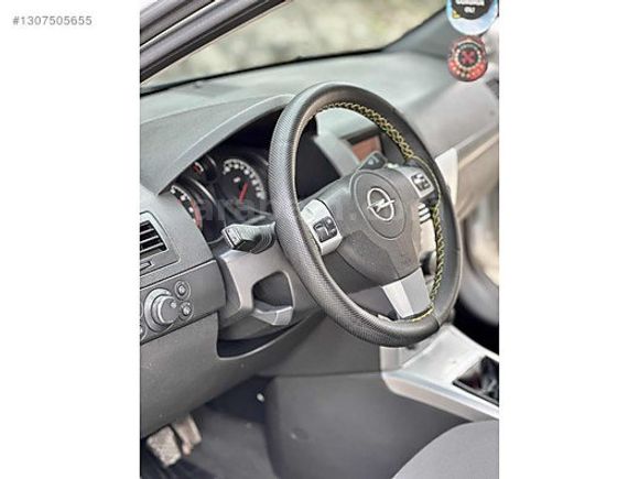 AD AUTO'DAN 2011 MODEL OPEL ASTRA ÖZEL GS PLAKALI