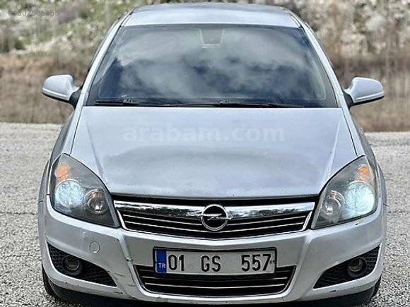 AD AUTO'DAN 2011 MODEL OPEL ASTRA ÖZEL GS PLAKALI