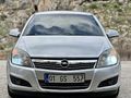 AD AUTO'DAN 2011 MODEL OPEL ASTRA ÖZEL GS PLAKALI