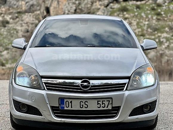AD AUTO'DAN 2011 MODEL OPEL ASTRA ÖZEL GS PLAKALI