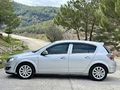 AD AUTO'DAN 2011 MODEL OPEL ASTRA ÖZEL GS PLAKALI