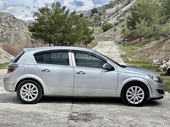 AD AUTO'DAN 2011 MODEL OPEL ASTRA ÖZEL GS PLAKALI