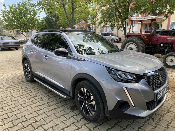 Sahibinden Peugeot 2008 1.2 PureTech Allure 2023 Model 