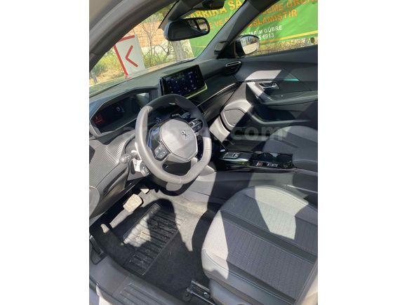 Sahibinden Peugeot 2008 1.2 PureTech Allure 2023 Model 