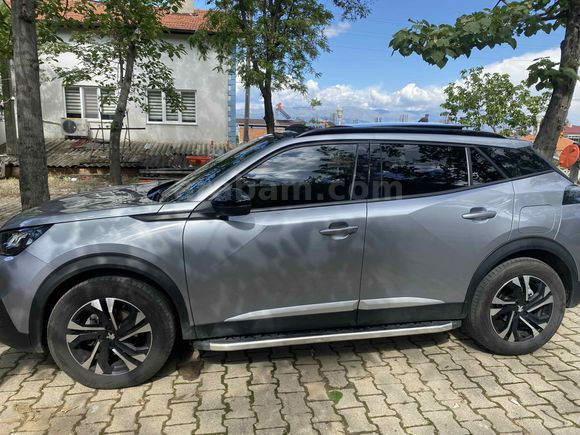 Sahibinden Peugeot 2008 1.2 PureTech Allure 2023 Model 