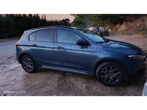 Sahibinden Fiat Egea Cross 1.4 Fire Street Plus 2022 Model Isparta 114.000 km Mavi