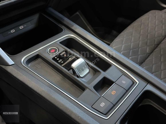 KOL MOTORS 2025 SEAT LEON 1.5eHybrid FR+PREMIUM