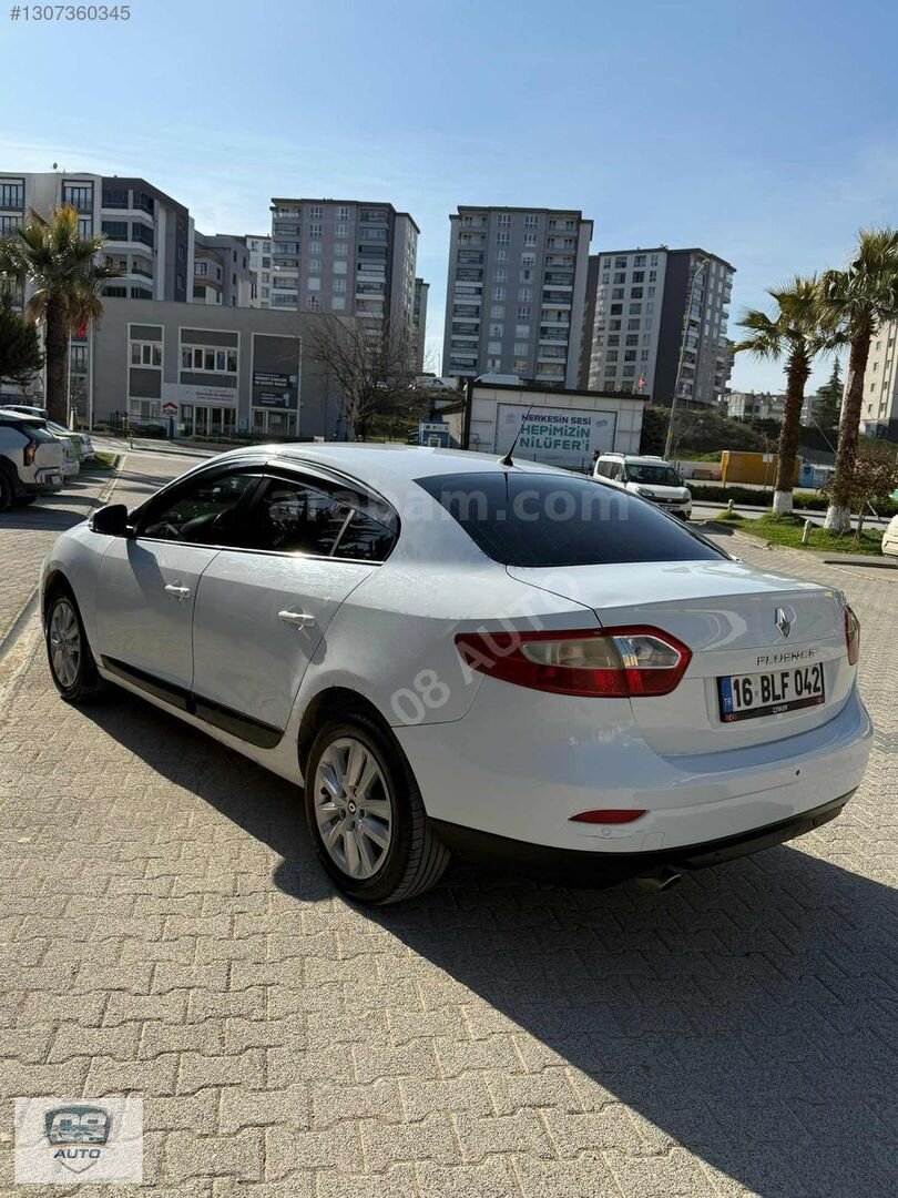 Galeriden Renault Fluence 1.5 dCi Joy 2014 Model İstanbul 244.000 km Beyaz 5