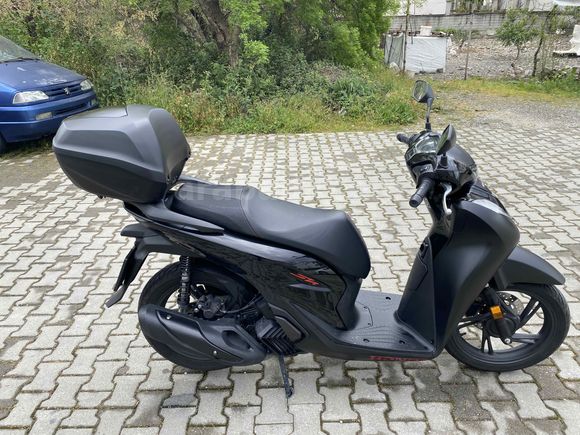 Sahibinden temiz tramersiz hatasız sh 125 akıllı çantalı. 