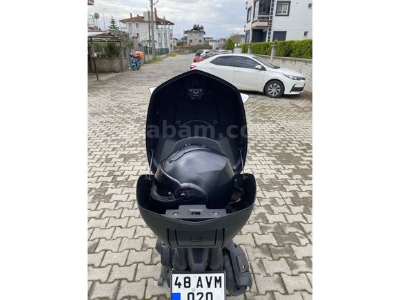 Sahibinden temiz tramersiz hatasız sh 125 akıllı çantalı. 