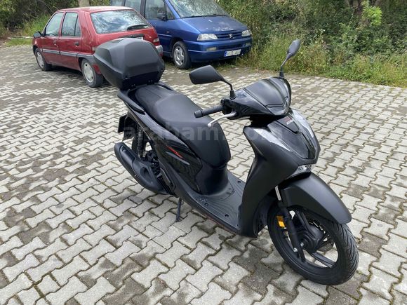 Sahibinden temiz tramersiz hatasız sh 125 akıllı çantalı. 