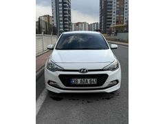 Sahibinden Hyundai i20 1.4 MPI Jump 2015 Model  155.000 km Beyaz