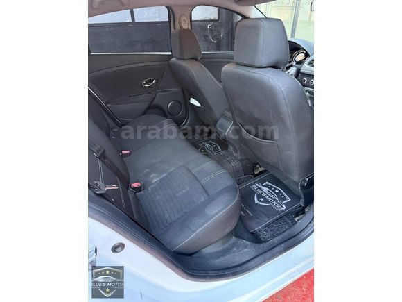 DEĞİŞENSİZ 2015 MODEL 1.5 OTOMOTİK TOUCH