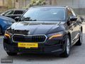 2025 MODEL OCTAVİA 1.5 HATASIZ 13 BİN KM GARANTİLİ