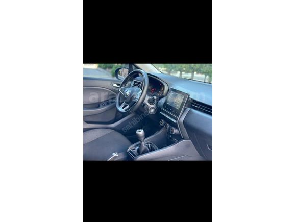 Sahibinden Renault Clio 1.0 TCe Touch 2023 Model 