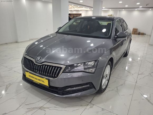 2023 MODEL 48 BİN KM SERVİS BAKIMLI HAYALET CAM TAVAN
