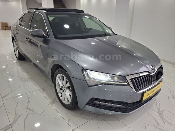 2023 MODEL 48 BİN KM SERVİS BAKIMLI HAYALET CAM TAVAN