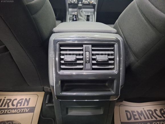 2023 MODEL 48 BİN KM SERVİS BAKIMLI HAYALET CAM TAVAN