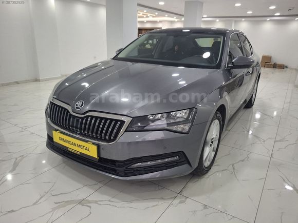 2023 MODEL 48 BİN KM SERVİS BAKIMLI HAYALET CAM TAVAN