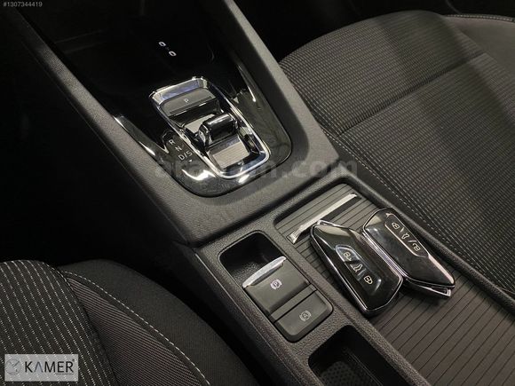 KAMER DEN 2022 SKODA OCTAVİA 1.0 E-TEC ELİTE HYBRİD OTOMATİK
