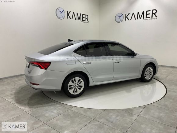 KAMER DEN 2022 SKODA OCTAVİA 1.0 E-TEC ELİTE HYBRİD OTOMATİK