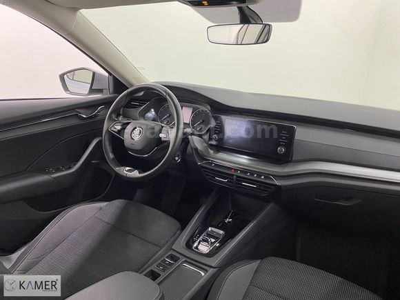 KAMER DEN 2022 SKODA OCTAVİA 1.0 E-TEC ELİTE HYBRİD OTOMATİK