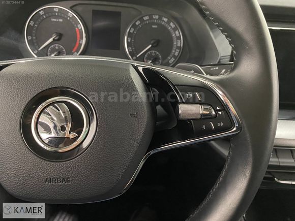 KAMER DEN 2022 SKODA OCTAVİA 1.0 E-TEC ELİTE HYBRİD OTOMATİK