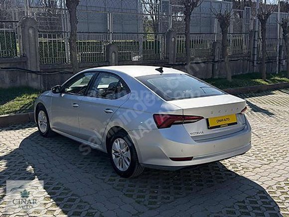 ÇINAR AUTO'DAN 2024 YETKİLİ SERVİS BAKIMLI SKODA OCTAVİA