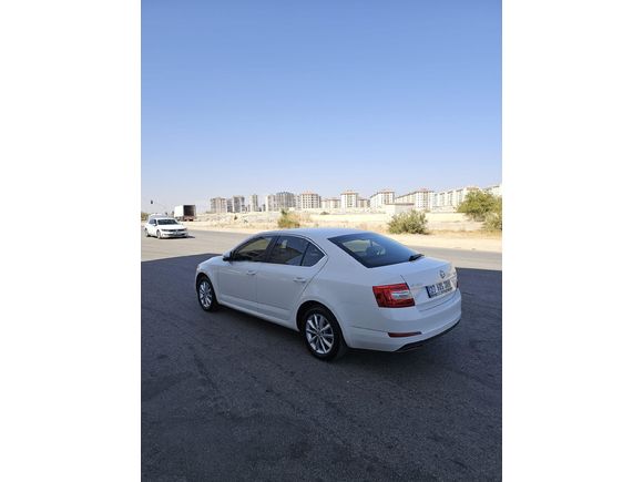 Sahibinden Skoda Octavia 1.6 TDI Style CR 2015 Model