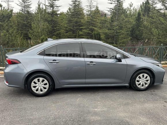 2021 COROLLA 1.5 - HATASIZ - TRAMERSİZ - TEK PARÇA LOKAL BOYALI