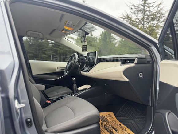 2021 COROLLA 1.5 - HATASIZ - TRAMERSİZ - TEK PARÇA LOKAL BOYALI