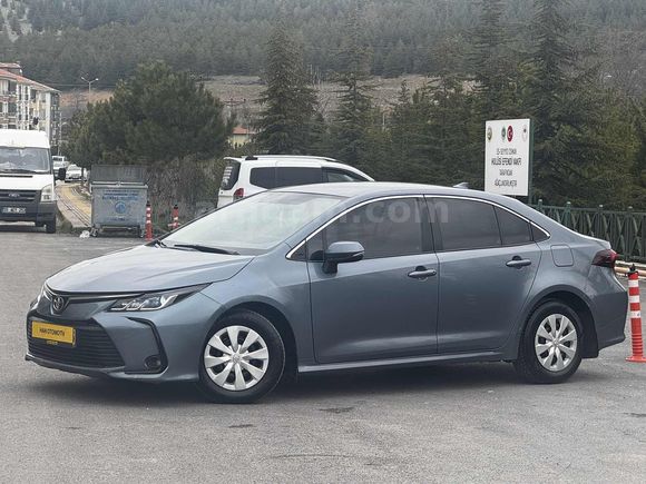 2021 COROLLA 1.5 - HATASIZ - TRAMERSİZ - TEK PARÇA LOKAL BOYALI