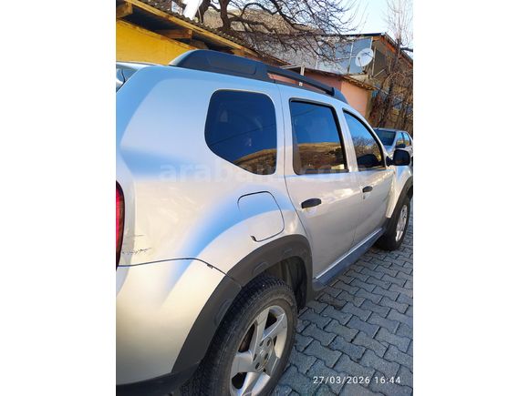 Değişensiz Hasar kayıtsız 2011 model 1.5 DCI 4×2