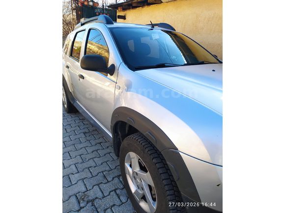 Değişensiz Hasar kayıtsız 2011 model 1.5 DCI 4×2