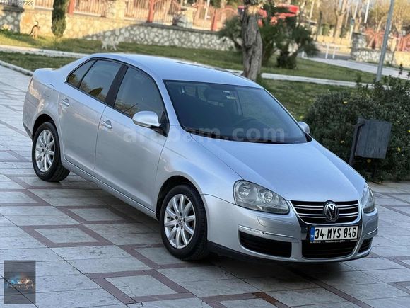ALEV AUTO'DAN VOLKSWAGEN JETTA 1.6 FSİ MİDLİNE KREDİ & K. KARTI