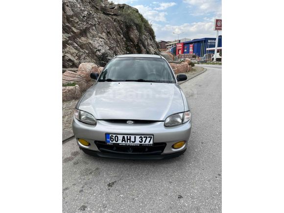 Sahibinden Hyundai Accent 1.5 GLS 1999 Model 