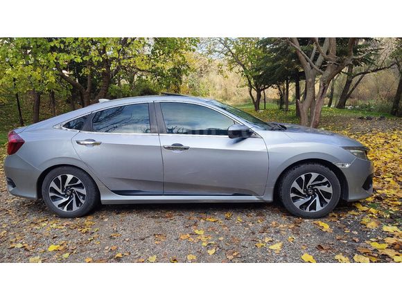 Sahibinden Honda Civic 1.6i VTEC Eco Executive 2017 Model