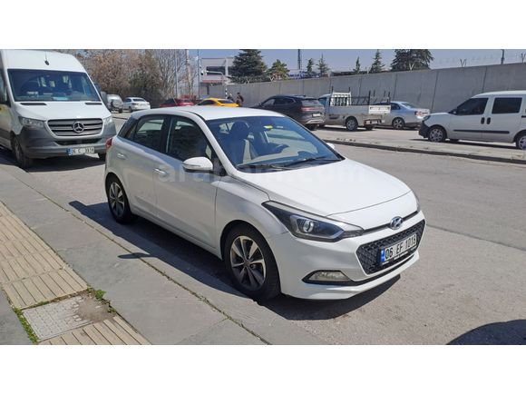 Sahibinden Hyundai i20 1.2 MPI Style 2017 Model 