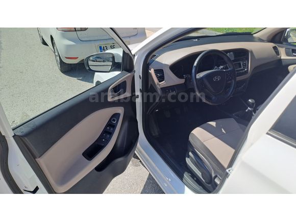 Sahibinden Hyundai i20 1.2 MPI Style 2017 Model 