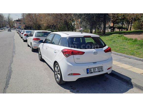 Sahibinden Hyundai i20 1.2 MPI Style 2017 Model 