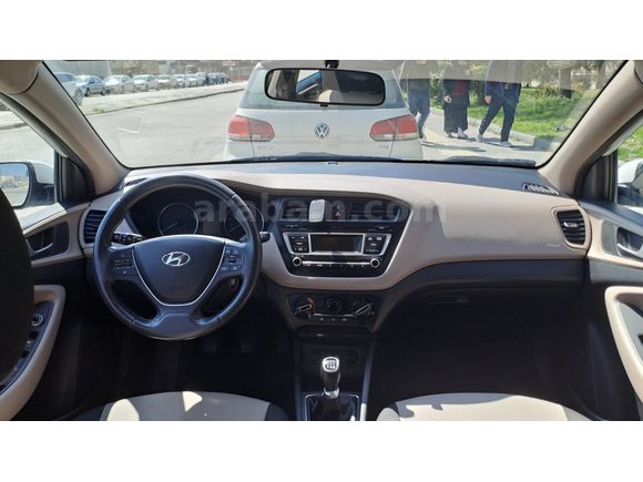 Sahibinden Hyundai i20 1.2 MPI Style 2017 Model 
