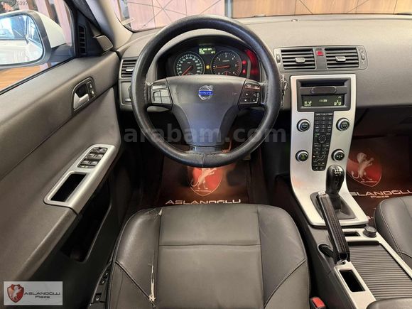 ASLANOĞLU PLAZA'DAN 2010 VOLVO S40 1.6 DYNAMİC EDİTİON