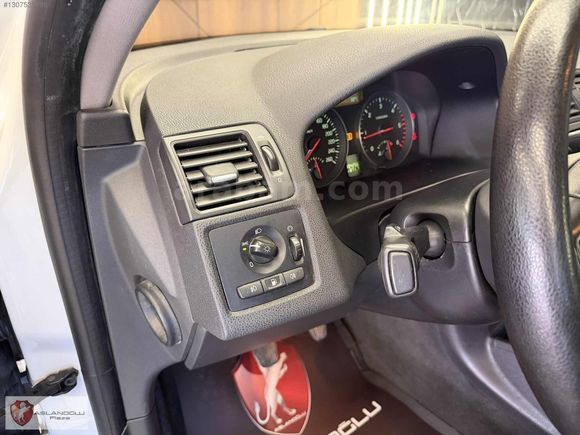 ASLANOĞLU PLAZA'DAN 2010 VOLVO S40 1.6 DYNAMİC EDİTİON