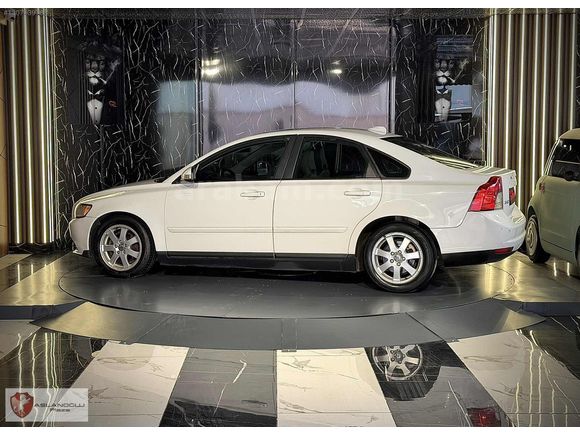 ASLANOĞLU PLAZA'DAN 2010 VOLVO S40 1.6 DYNAMİC EDİTİON