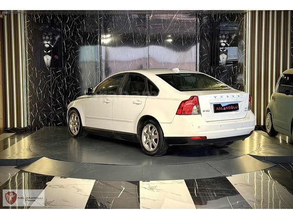 ASLANOĞLU PLAZA'DAN 2010 VOLVO S40 1.6 DYNAMİC EDİTİON