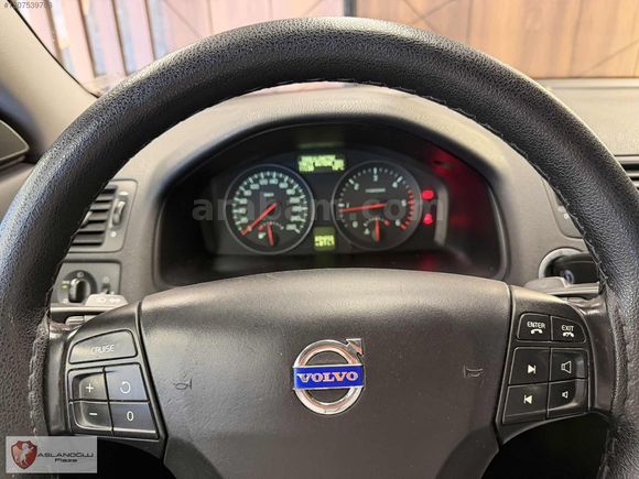 ASLANOĞLU PLAZA'DAN 2010 VOLVO S40 1.6 DYNAMİC EDİTİON